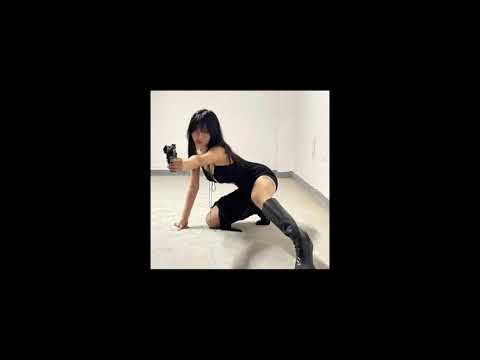 lady gaga x britney spears- love game x gimme more (slowed)