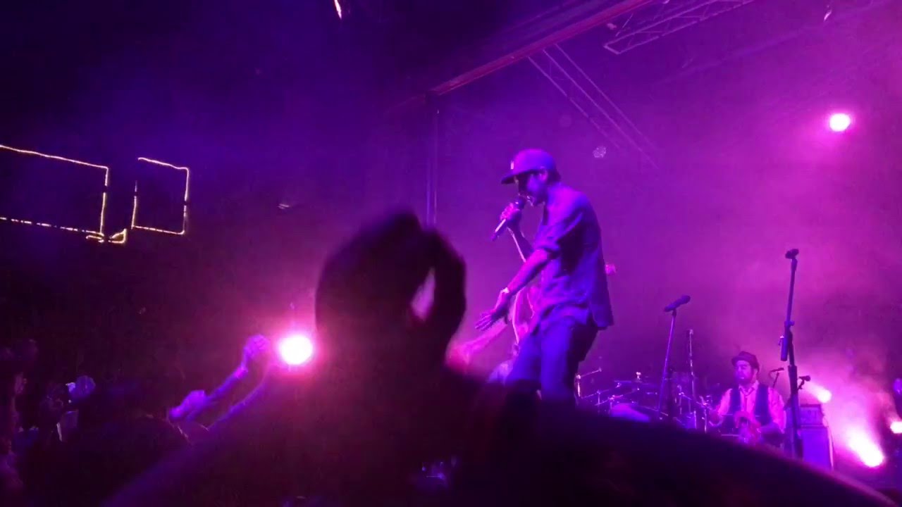 Las Cafeteras at the Observatory