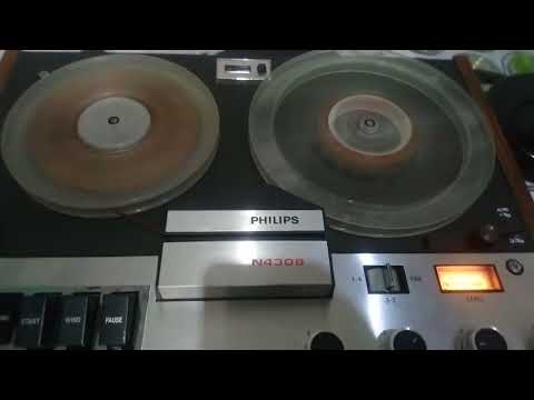 Philips N 4308 reel to reel tape recorder by KP.