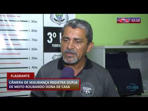 ROTA DO DIA 19 03 20  CaÌ‚mera de segurança registra dupla de moto roubando dona de casa