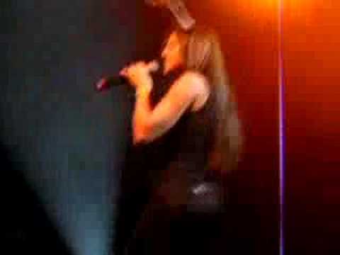 Nâdiya au concert pr radio espace