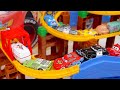 Tomica Cars Cars Mini Cars Racing On Tomica Roads And Escalator Courses