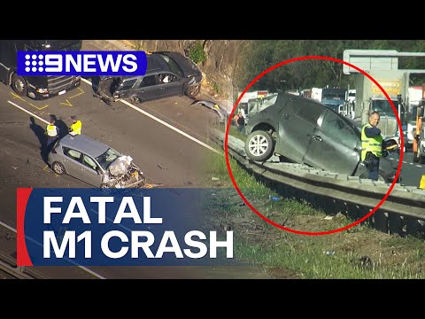 Man dies after three-car crash on M1 in Sydney | 9 News Australia