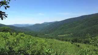 preview picture of video 'Appalachian Trail Across the Roan Balds in HD'