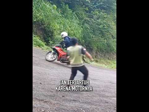 Cara Cerdas Pria Ini Mengatasi Motor Tidak Kuat Di Tanjakan