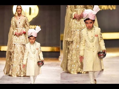 CapitalTV:FPW: Little boy steals show from showstopper Mehwish Hayat