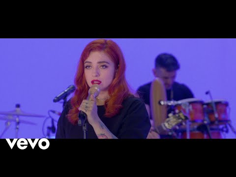 Calaveras - Mon Laferte