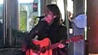 Dave Di Marco Singing in Queen St Mall 2