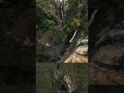 A maior cachoeira de Cavalcante/GO com seus 98 metros de queda!