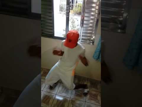 Mc zikoty e Mc ps - Remexe e desce (Gêmeos do Romano)