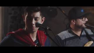 Un Engaño Más Lyrics English Translation