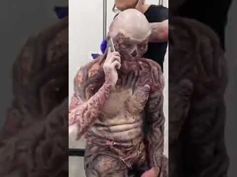 NEIGHBOR transformation | Stranger Things 4 #shorts