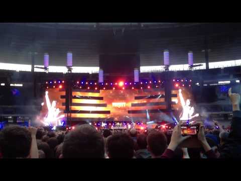 Muse - Knights of Cydonia (Live at Stade de France, Paris, 2013)