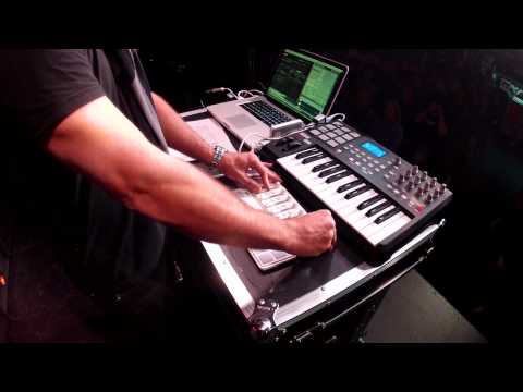 At: Guitar Center Workshop - BT "Process and Innovation"