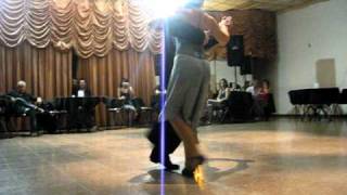 Diego Converti & Graciela Gamba    Cacareando   Orquesta Tipica Victor canta Carlos Lafuente   Milonga El Abrazo   La Plata   20 11 2010