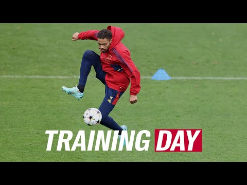 TRAINING DAY | Getting ready for a BIG game & bromance between Brian and Kenneth 🥰🤗 | Ajax - PSV