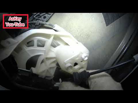 Фольксваген тигуан, снятие дверной карты.