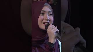 Download lagu Innal Habibal Musthofa (Live Version) by Alfina Nindiyani mp3