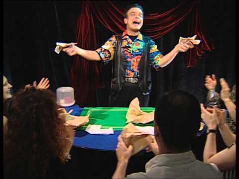 Après le Crazy Horse (plus de 4000 représentations), Hollywood, Las Ve 