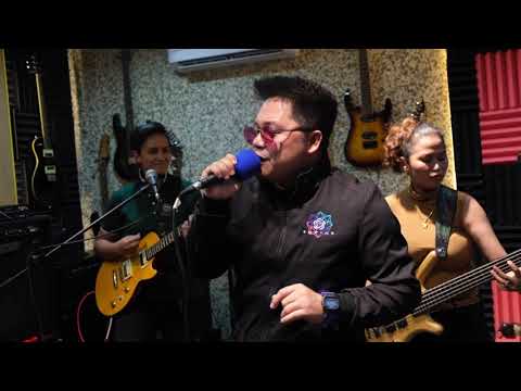 Emping - Chinita (Live Sessions at Magno Studio)