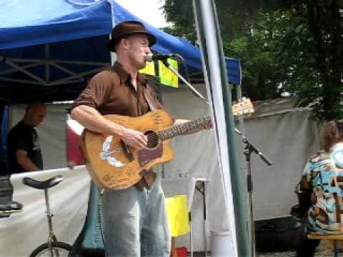 Ras Manos meets the SOULMAN - free & funky on a sunny day in Berlin...