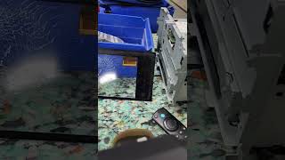 Replacing the Screen Digitizer on a 2016 Honda Accord