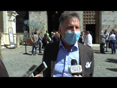 L'abbraccio di Siena a Brio, sindaco: «Oggi in Piazza grande dignità e comunione»