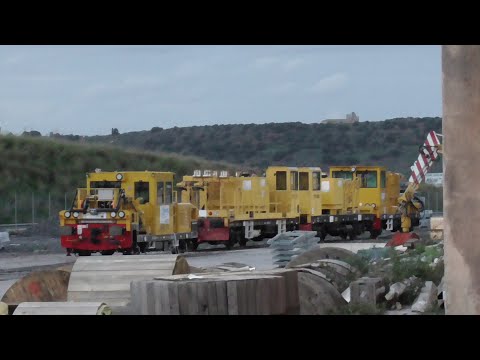 Lo spettacolo dei treni cantiere ad Alcamo Diramazione e convogli particolari!