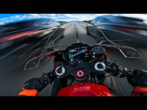 BMW S1000RR & FIREBLADE CHASE THROUGH TRAFFIC | PURE ADRENALINE