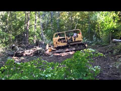 Old Allis Chalmers in action