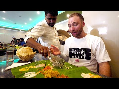 ALL YOU CAN EAT Indian Vegetarian Food in KERALA - Banana Leaf Sadhya for $2.78 | Trivandrum, India