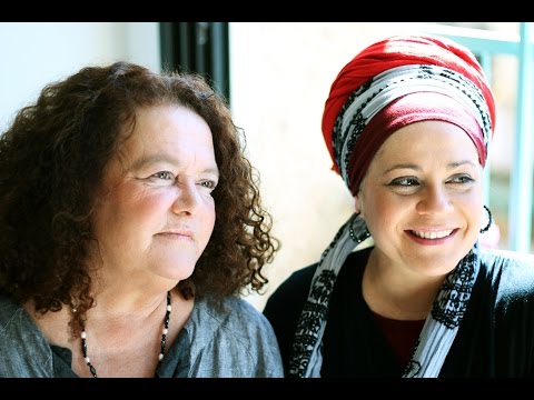 Dindin Aviv & Lea Shabat - Kol ma sheyesh bach - כל מה שיש בך -