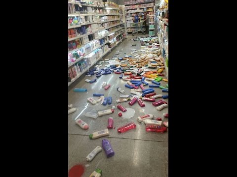 VIDEO! &rdquo;Liniștiți-vă!&rdquo;, se aude strig&acirc;nd &icirc;n filmare! Un cutremur puternic &icirc;n Chile a provocat panică. Clădiririle s-au balansat timp de 30 de secunde!