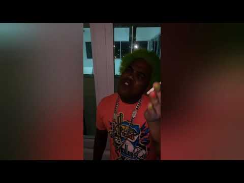 EL CHERRY FRONTEA CON PRENDAS DE ORO Y DIAMANTES