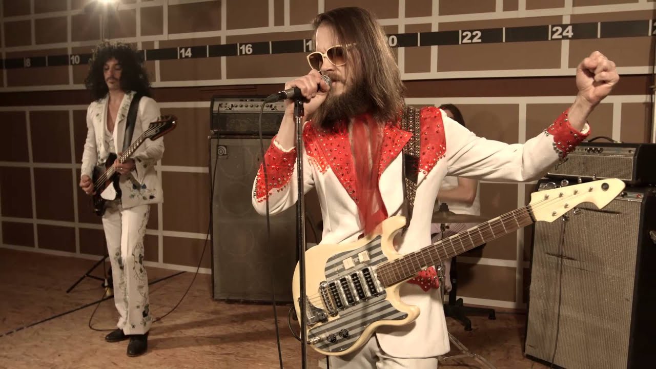 Friday Jam: The Whigs – “Hit Me”