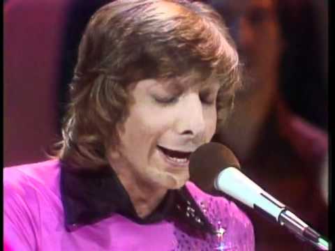 The Midnight Special More 1975   01   Barry Manilow   It's A Miracle