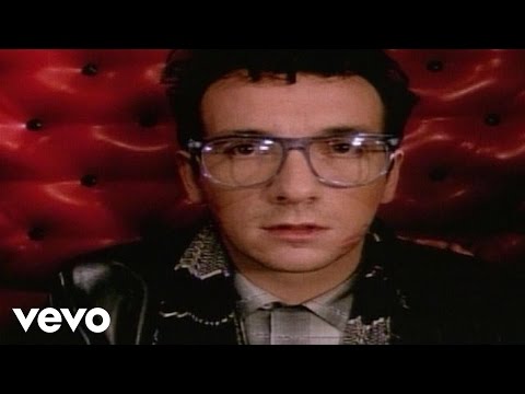 Video I Wanna Be Loved de Elvis Costello