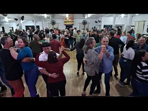 Final de Matine no clube Rancho Alegre em Laranjeiras do Sul Paraná(com marcos e margarida)
