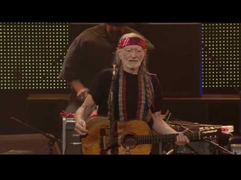 Willie Nelson - Shoeshine Man (Live at Farm Aid 2013)