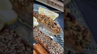 מתכון קל . סלמון בקראסט פיצוחים כמה פשוט ככה טעים .באהבה לכולם תומר תומס חבר שלכם 💚
