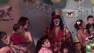 preview picture of video 'Payaso Pikorete en Cumpleaños Angel Jacanas Yabucoa Puerto Rico'