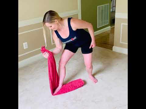 Isometric towel bicep curl