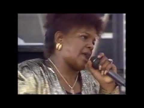 Shirley Caesar "Hold My Mule" Live In Concert