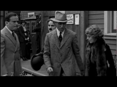 Founding of United Artists: Mary Pickford, Charlie Chaplin, Douglas Fairbanks, DW Griffith (1919)