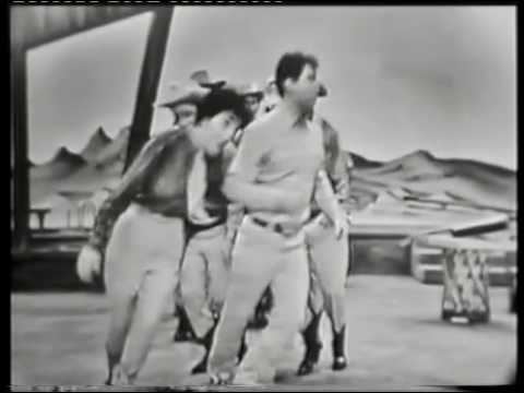 download lagu mp3 mp4 Buttons Bergen, download lagu Buttons Bergen gratis, unduh video klip Buttons Bergen