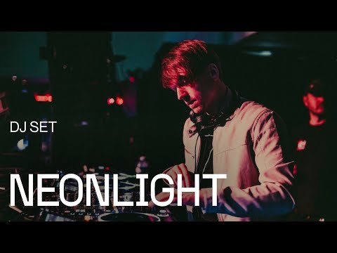 Neonlight DJ Set | Get in Step x Blackout Music