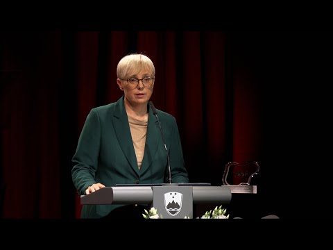 Predsednica Pirc Musar ob odprtju 19. Blejskega strateškega foruma