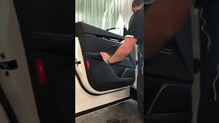 2018 Maserati Levante door trim removal