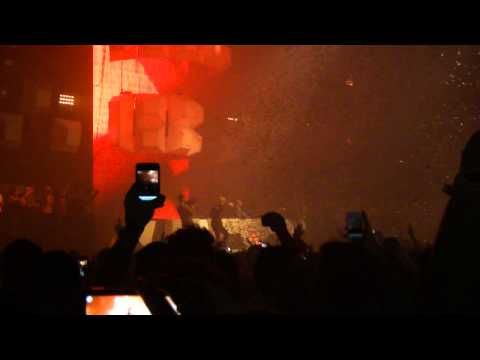 Wildstylez feat. Niels Geusebroek - Year of summer @ X-Qlusive Wildstylez