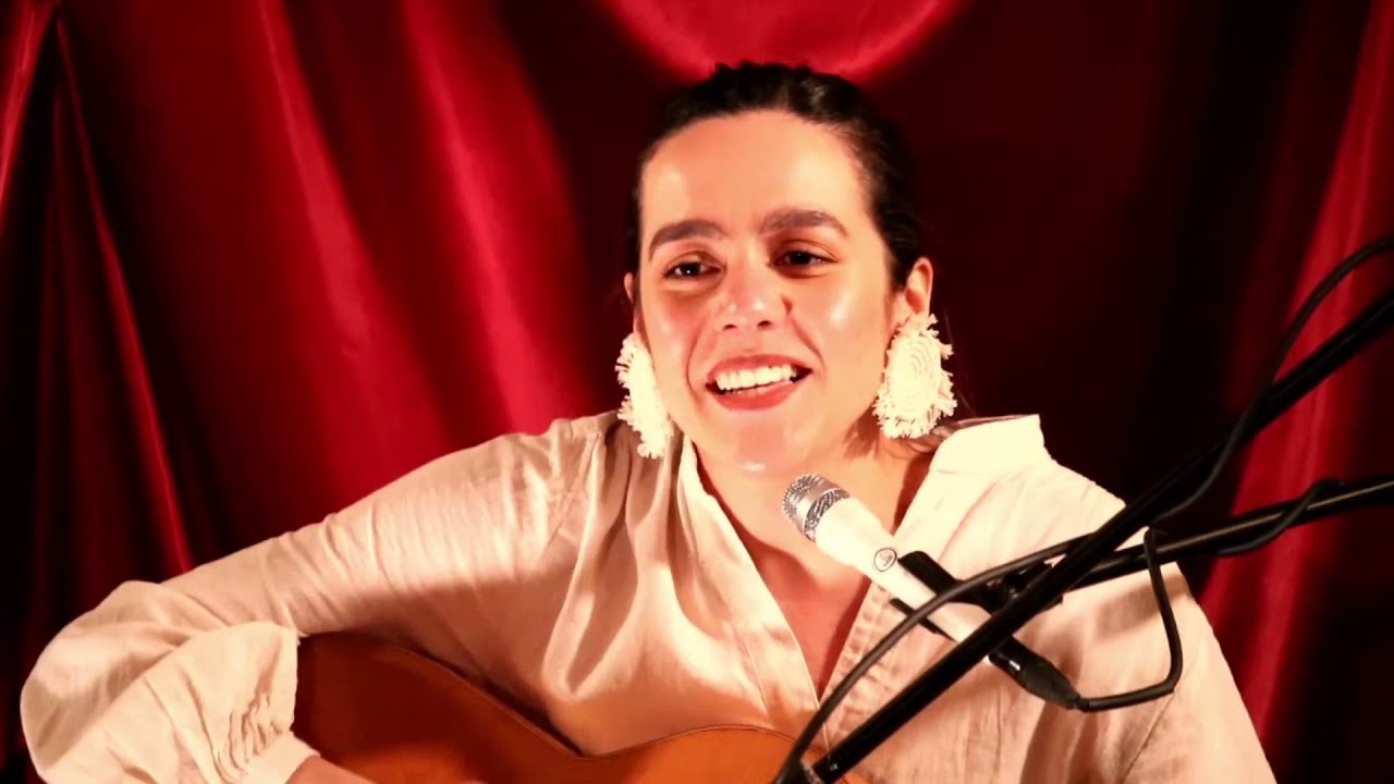 THE LIVING ROOM | SECRET SHOW · Valeria Castro